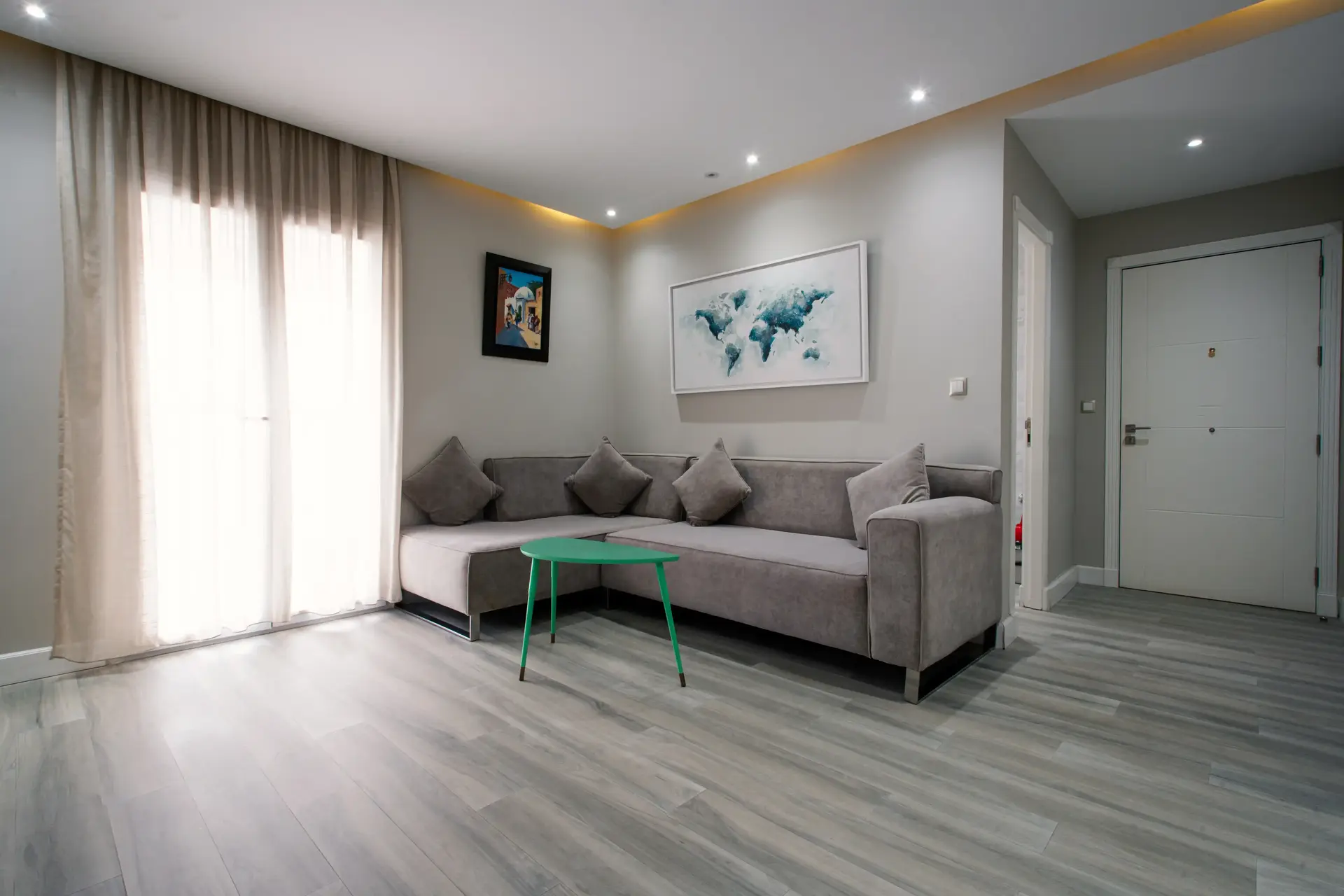 R&S Marina Bay - Image 1